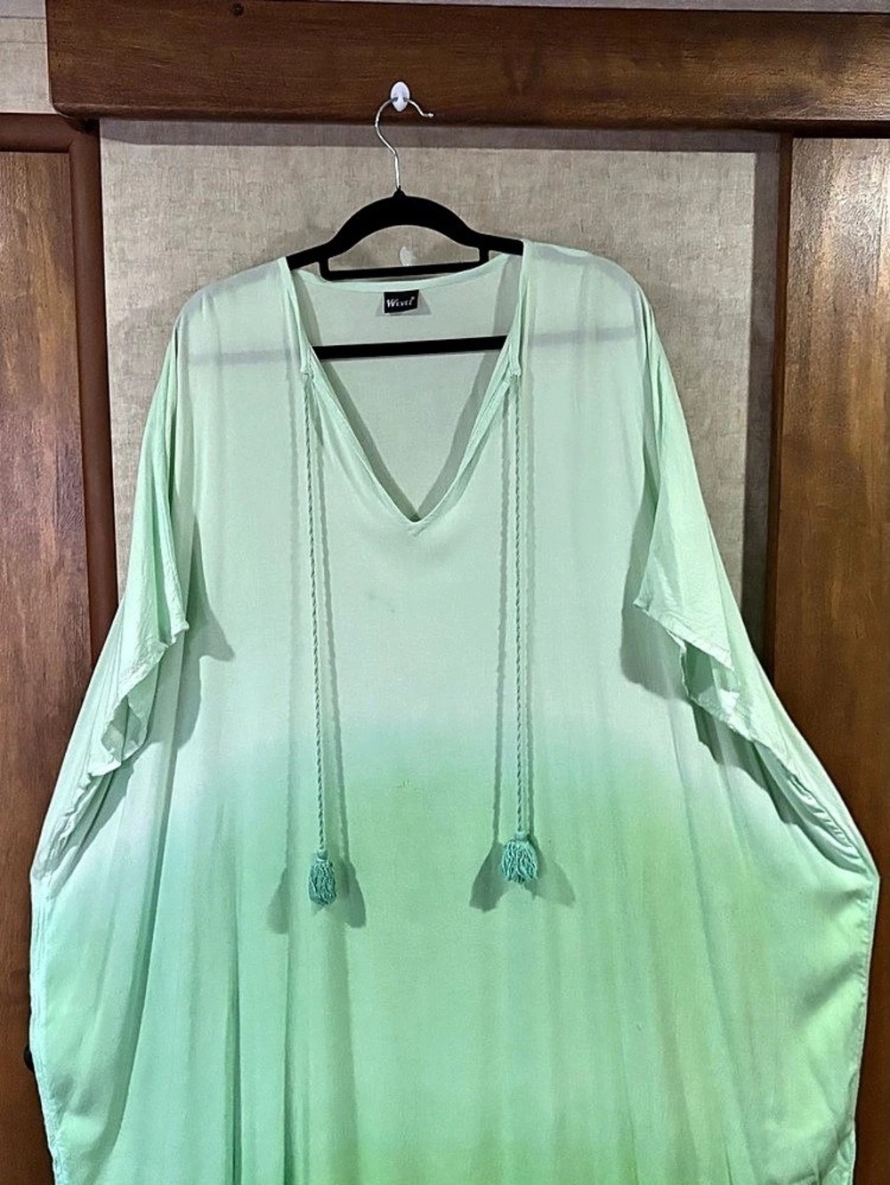 Ombre Tassel Tunic in Green & White Like New